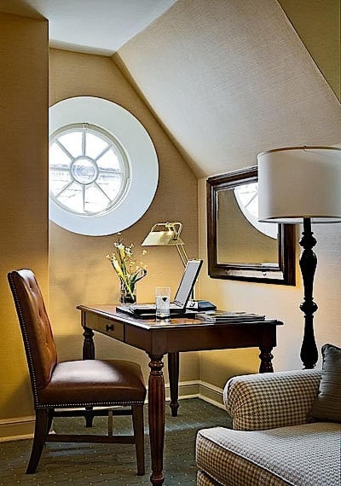Traditional Queen Room interior